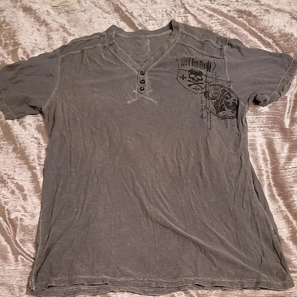 Men's Affliction Henley Large Gray And Black 3 Button Short Sleeve Shirt - Picture 2 of 9